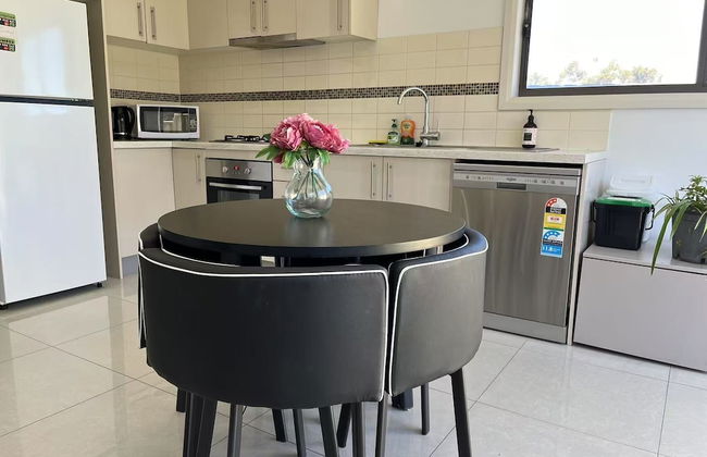 Close Airport Style Home - Foto 28