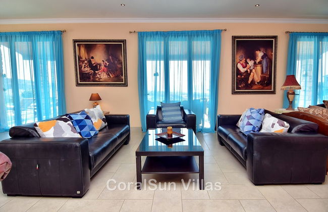 Amazing Luxury Villa, Enormous Heated Pool Jacuzzi, Gym, Games Room In Paphos, - Foto 24