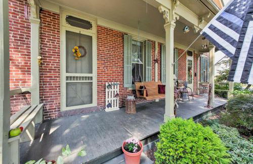 Historic Penn State Home with Fire Pit-Near Stadium! - Foto 1