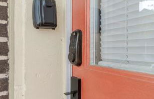 Ann Avenue Charming 3 Bedroom Retreat Near Downtown St Louis - Photo 8