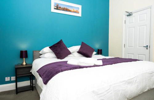 Rugby 1-BR Apt, Parking, City Centre, Sleeps 3 - Foto 19