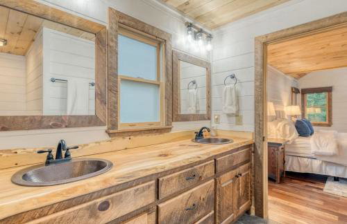 Pineview Escape - Hot Tub - Views - Arcades - Foto 22