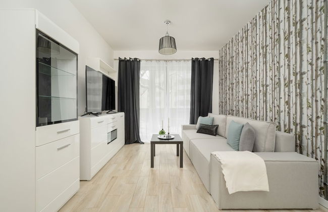 Wrocław Haven Apartment by Renters - Photo 16