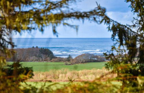 Viewcrest Retro Country Home - Photo 6