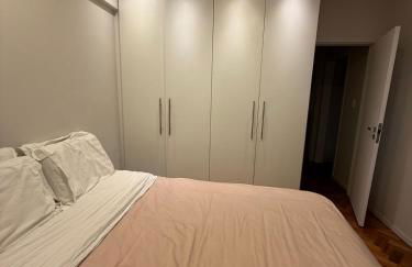 Apartamento em Copacabana com vista para o Cristo Redentor há 5 min da praia - Foto 2