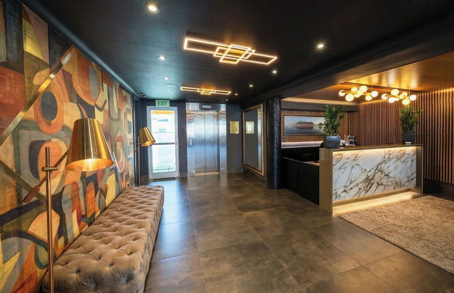 First Group Mount Sierra - Foto 2