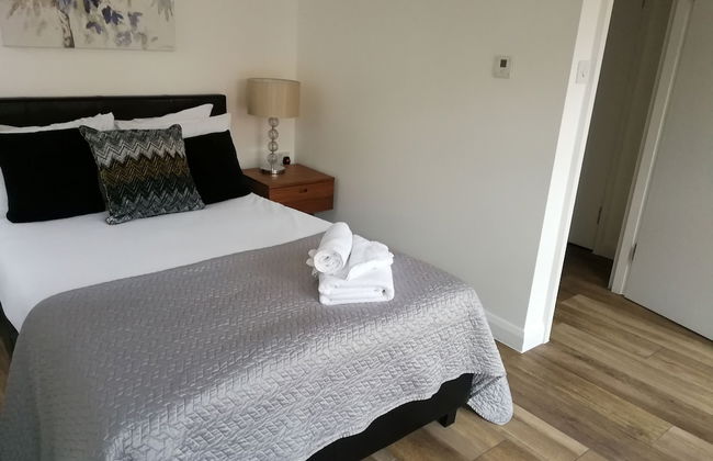 Berkshire House - Photo 11