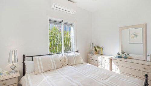 Sunny Poolside Stay in Busot - Foto 5