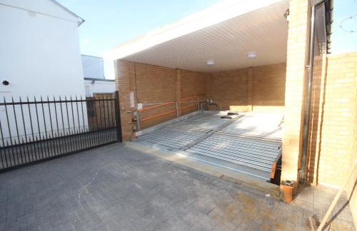 Holden Court Apartments -Apt 4 - Foto 27