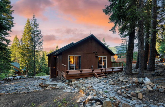 Golden Summit by Avantstay Stunning Secluded Cabin w/ Access to Tahoe Donner - Foto 25
