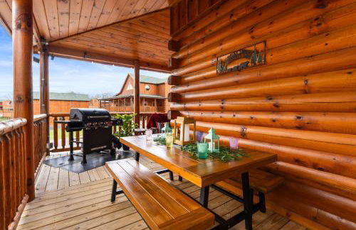 Smoky Bear Splash Top Rated Private Pool Cabin with Hot Tub, Mtn Views, Arcade Games, Excellent Location - Foto 62