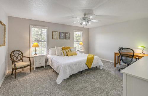 Waterfront Kansas Home with Private Fire Pit! - Foto 12