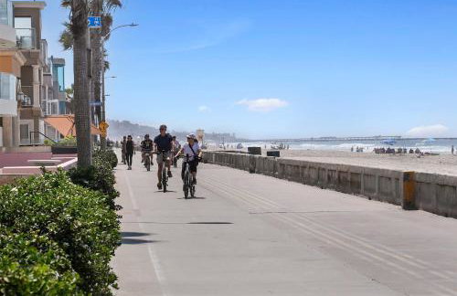 Stunning Oceanfront Boardwalk Condo - Spa, Steps2Beach, Parking & Fast Wifi! - Foto 42