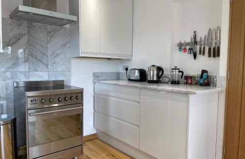 Whitley Old Garage - Photo 27