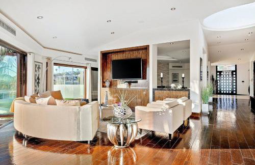 Ocean View Serenity with Theater and Heated Pool - Foto 7