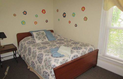 Great Gorge Guesthouse - Walk to the Falls, the Casino and all Downtown Restaurants - Across from the Aquarium - Foto 11