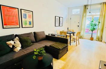 Trendy Urban Hideaway in Madrid - Photo 1