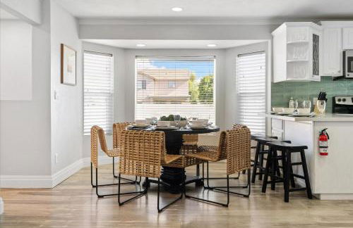 Backyard Oasis Heated Pool Game Room Gazebo - Foto 24