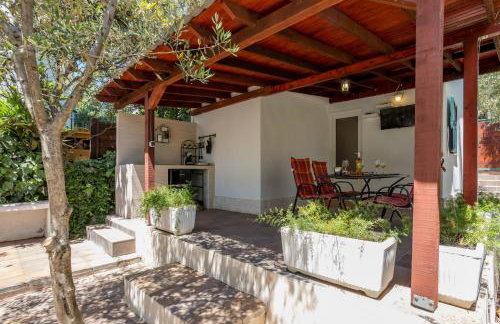 House Oliva with private pool and large garden - Photo 38