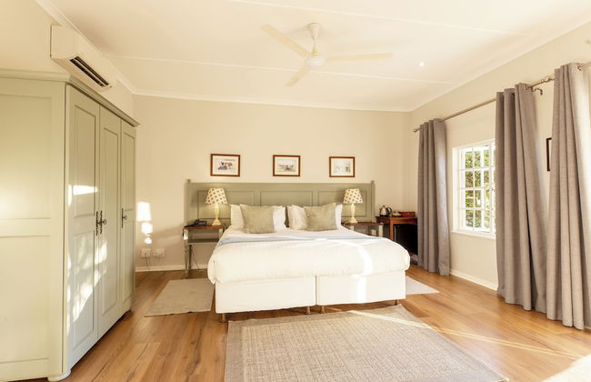 Moorcroft Manor Boutique Country Hotel - Photo 8