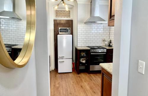 The 1900 House 1 Block From DT - Foto 2