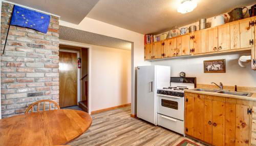 Cody Apartment with Panoramic Mountain Vistas! - Foto 2