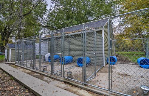 Pet-Friendly Petoskey Area Cabin, Walk to River! - Foto 23