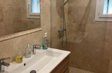 Villa familiale piscine, jacuzzi au coeur du Var - Photo 14