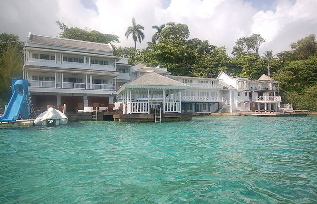 San Bar 6BR by Jamaican Treasures - Foto 45