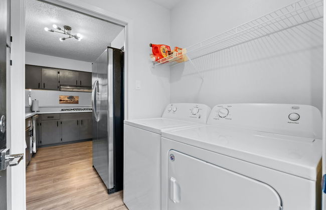 Quiet 3 Bedroom Home Walkable to Zilker Park - Photo 17