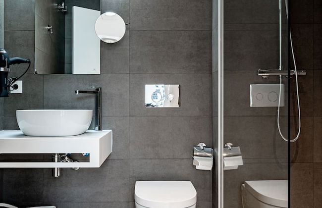 Limehome Sevilla Ronda de Capuchinos - Photo 57