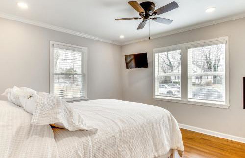 Screened Patio and Fire Pit Modern Westerville Home - Foto 14