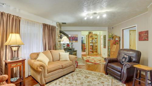 Fort Calhoun Home with Screened Porch and Playground! - Foto 3