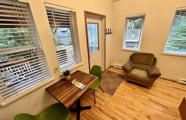 Love Shack - Photo 35