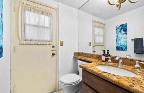 Mira Mesa Family Retreat 4BR with Balcony and Firepit - Photo 3