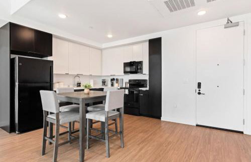 Little Tokyo Gem, Steps from Shops with Free Parking - Foto 29