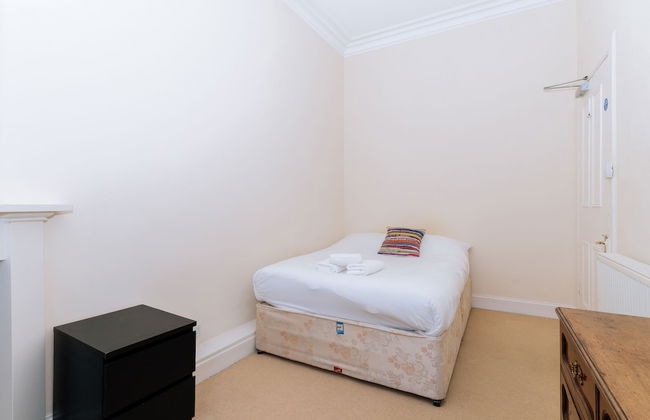 Spacious 4 Bedroom Apartment Near The Meadows/old Town - Foto 7