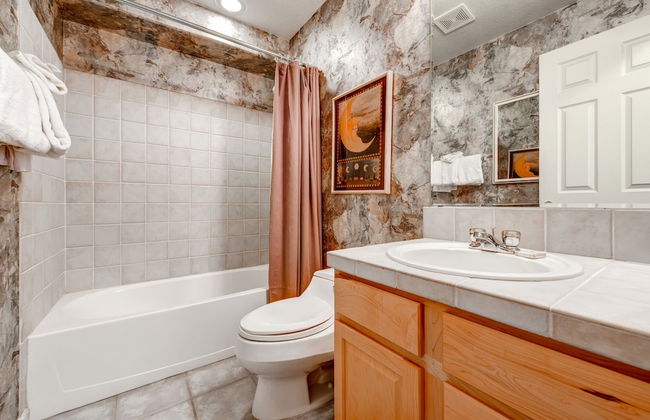 Bay Club Town Homes by CRMR - Foto 30