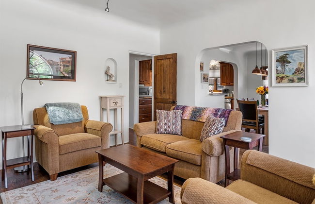 Casa O'keeffe - Five-minute Walk to The Plaza, Quiet Neighborhood, Comfort and Convenience - Foto 14