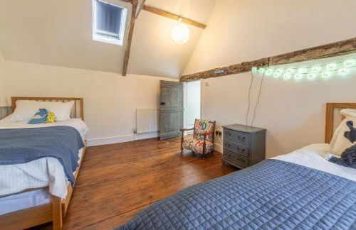 Field Row - Photo 29