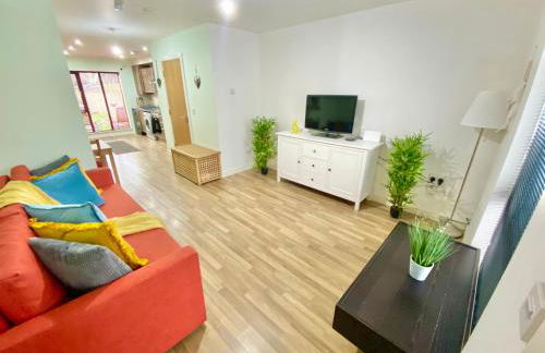 Spacious 5 bed townhouse Manchester, Salford Qauys - Two Bedroom with Parking - Foto 18