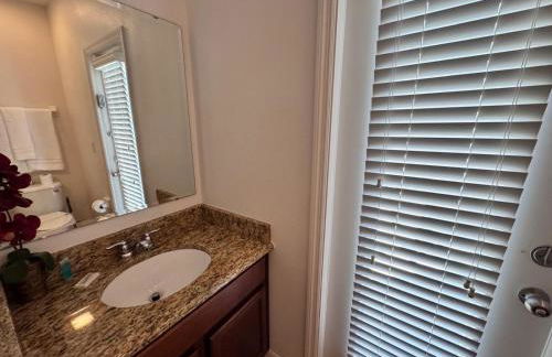 Incrível casa 5BD/5BA com piscina perto da Disney - Foto 19