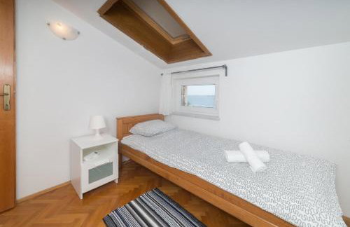 Seaside Apartment Barić Draga - Photo 9