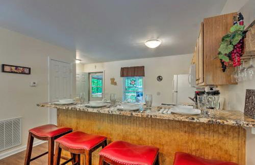 Slopes, Trails and More! Beech Mountain Home with Deck - Foto 7