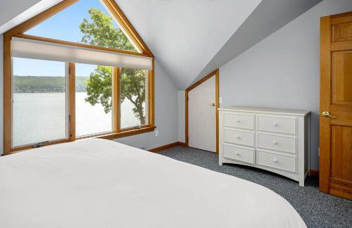 Lake house w/ indr pool and jacuzzi - Foto 20