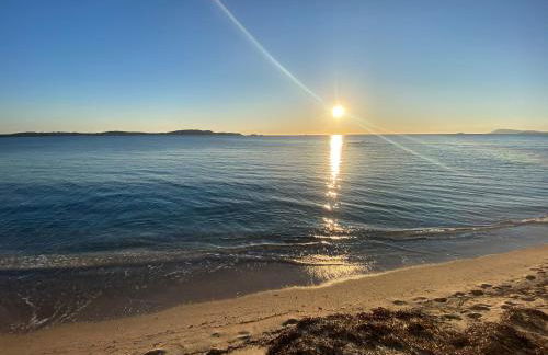 La Bicoque - Les pieds dans le sable - Vue sur les Iles d'or - Foto 1