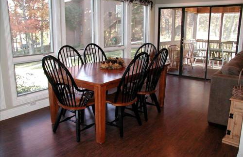 Cozy Vacation Rental for 14 Guests on Lake Cumberland in Kentucky - Foto 13