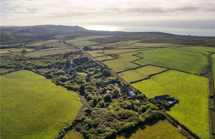 Naut Retreat - Idyllic hideaway with hot tub, gym & gamesroom ideally located in Zennor near St Ives - Photo 65