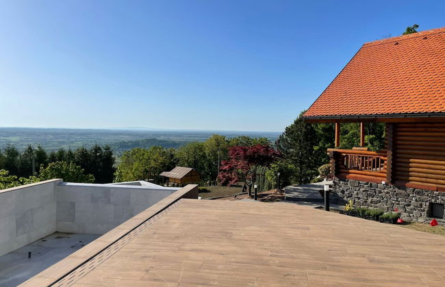 House of Five Senses - Photo 23