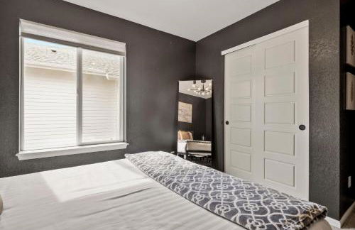 Sunny & Quaint Hidden Gem w Office - Dog Friendly - Foto 25